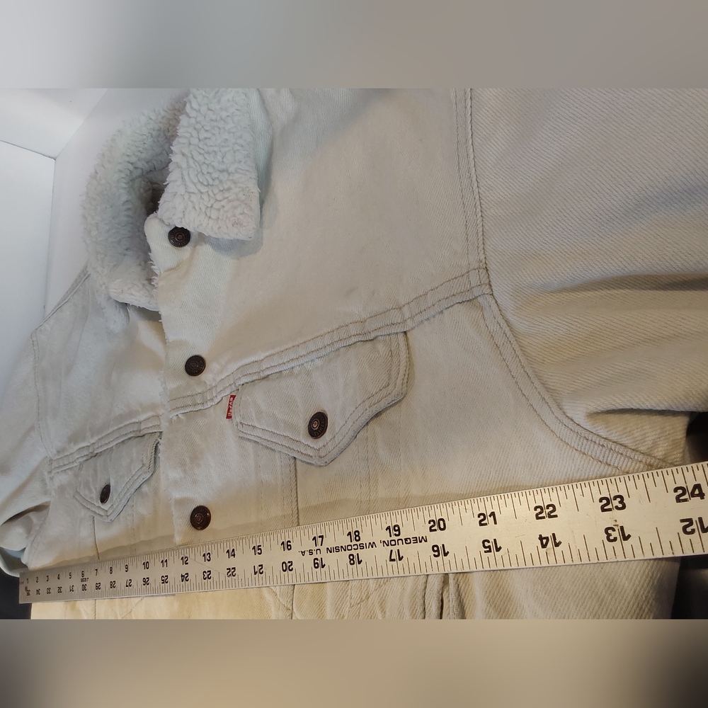 Vintage 90s Levi’s Sherpa Denim Trucker Jacket Light Wash Size S USA - Picture 5 of 13